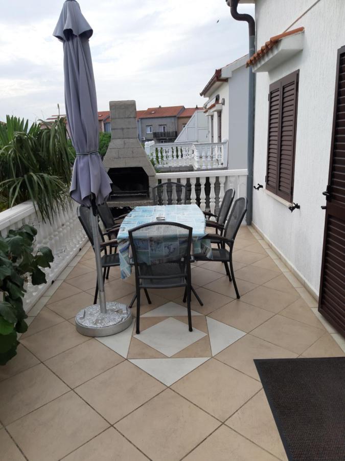 Apartmani Jozefina Omišalj Zimmer foto