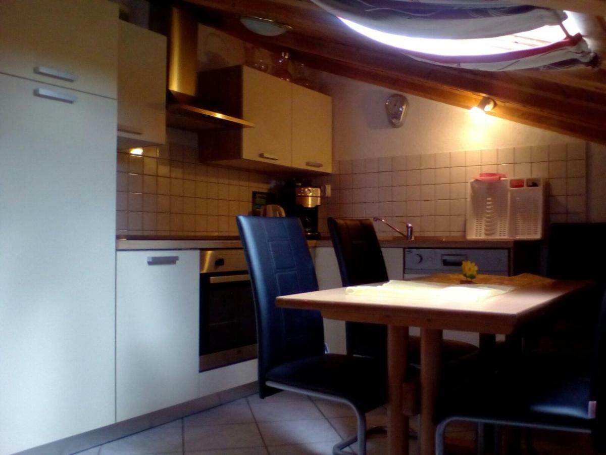 Apartmani Jozefina Omišalj Exterior foto